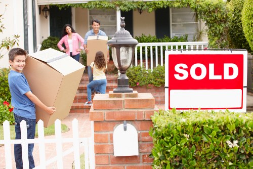 Careful packing and protection for fragile household items